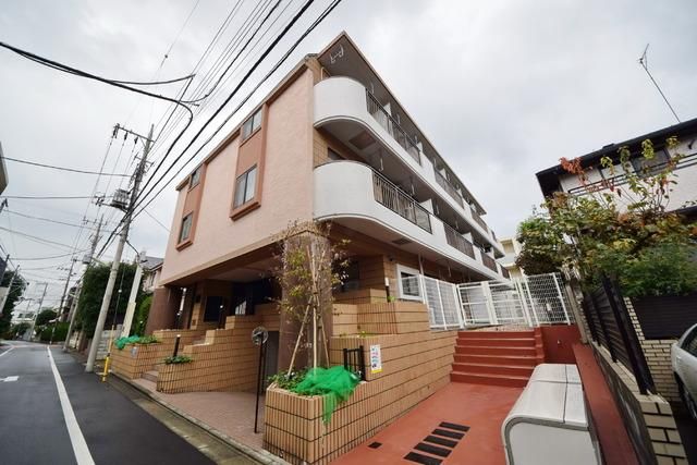 建物外観　★松原駅徒歩４分・買い物や通勤に便利な立地です★
