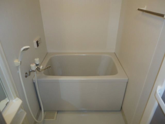 バス・シャワールーム　別部屋参考写真