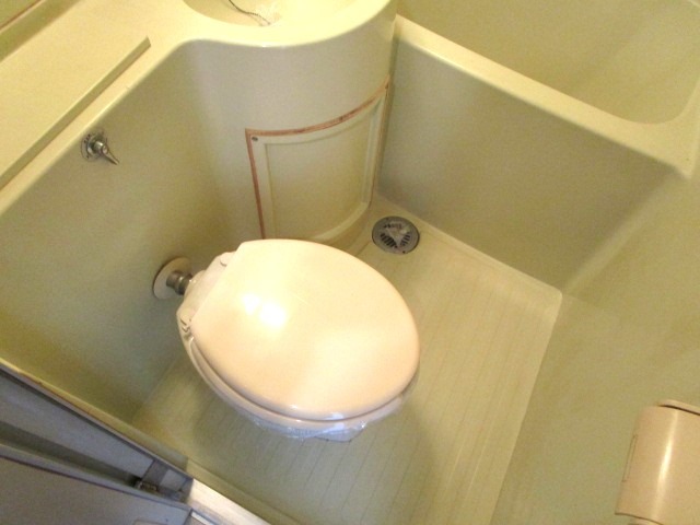 トイレ　お掃除ファイトです。