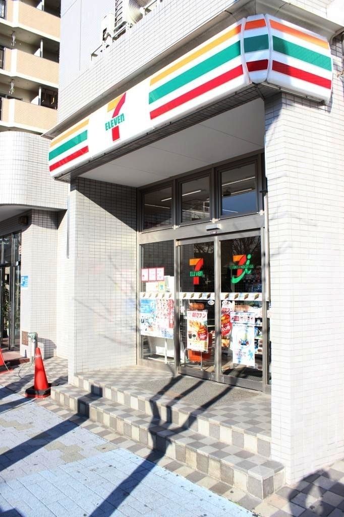 コンビニ　セブンイレブン西葛西6丁目店（コンビニ）まで80m