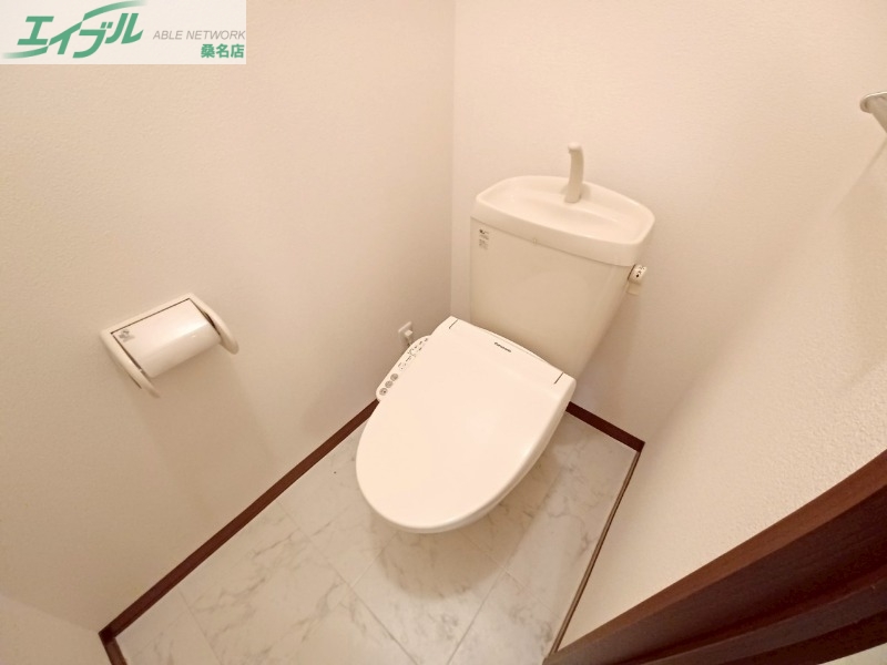トイレ　別部屋参考写真です