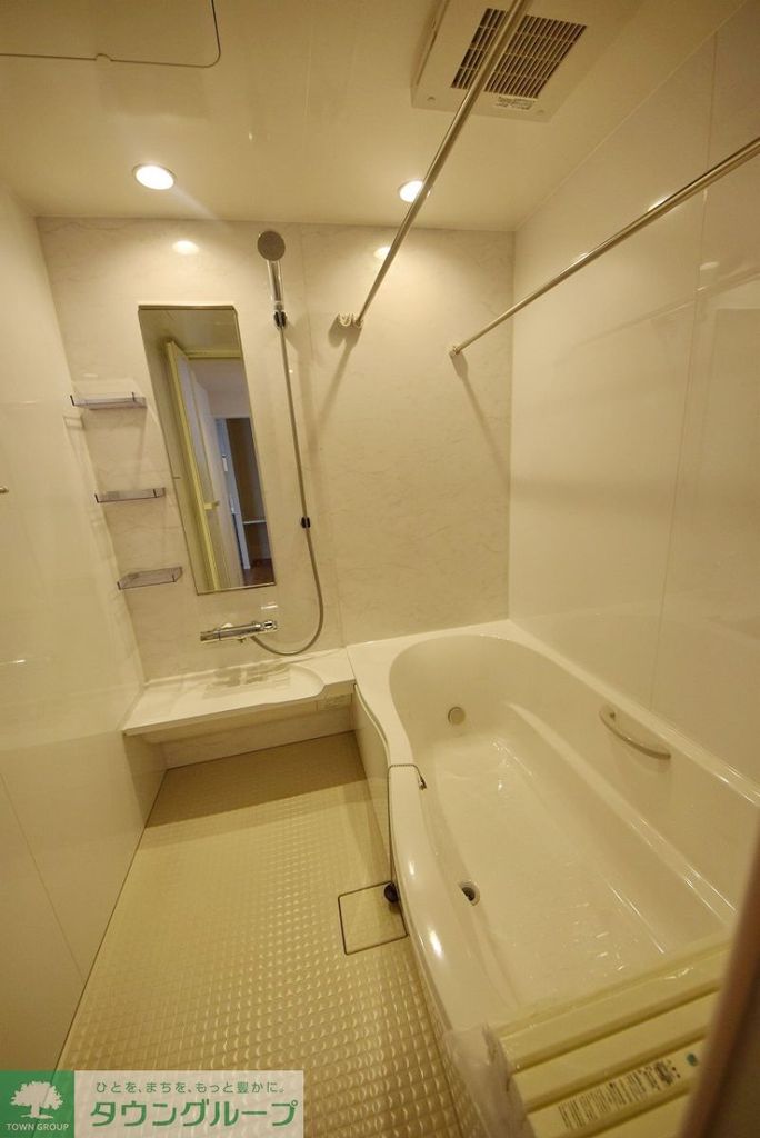 バス・シャワールーム　※同建物の別部屋の写真になります。