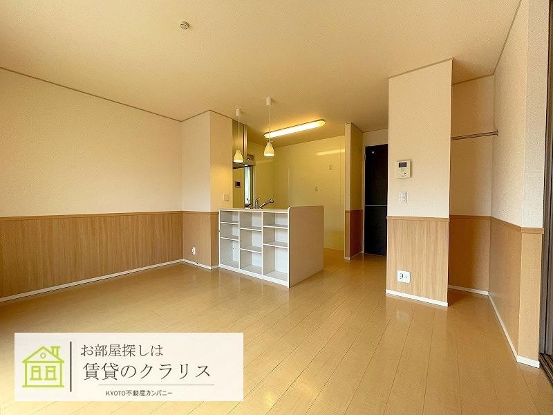 サニーハイツ佐野の居間写真