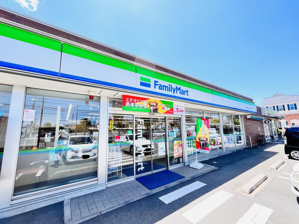 コンビニ　ファミリーマート西東京富士町店（コンビニ）まで401m