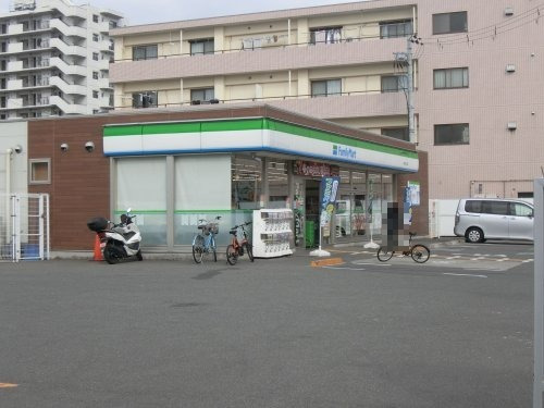 コンビニ　ファミリーマート 新森七丁目店（コンビニ）まで287m