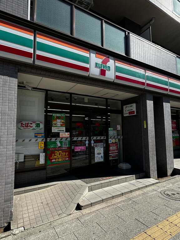 コンビニ　セブンイレブン板橋熊野町店（コンビニ）まで376m