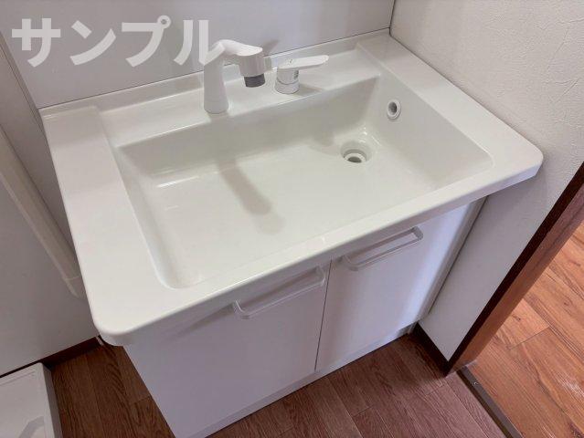 洗面設備　岡田マンション