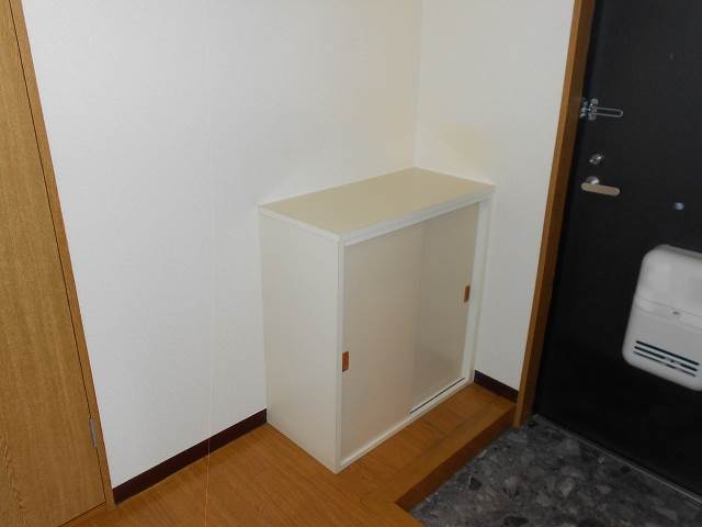 玄関　別号室