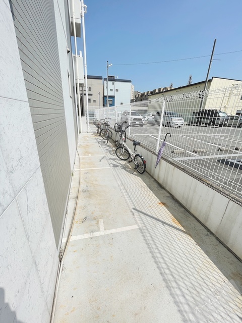 駐車場　駐輪場