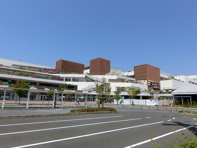ショッピングセンター　テラスモール湘南（ショッピングセンター）まで500m