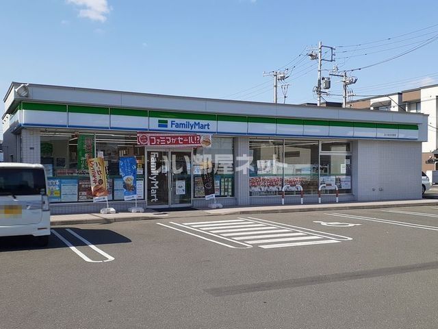 コンビニ　ファミリーマート苫小牧住吉町店（コンビニ）まで498m