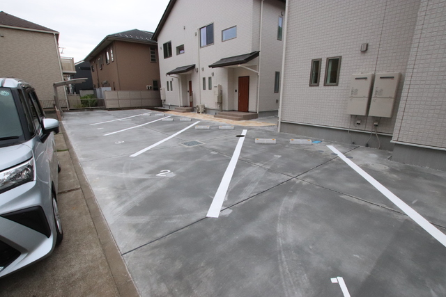 駐車場　駐車場（要空き確認）