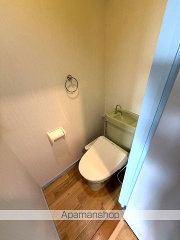 マトリクスのトイレ写真