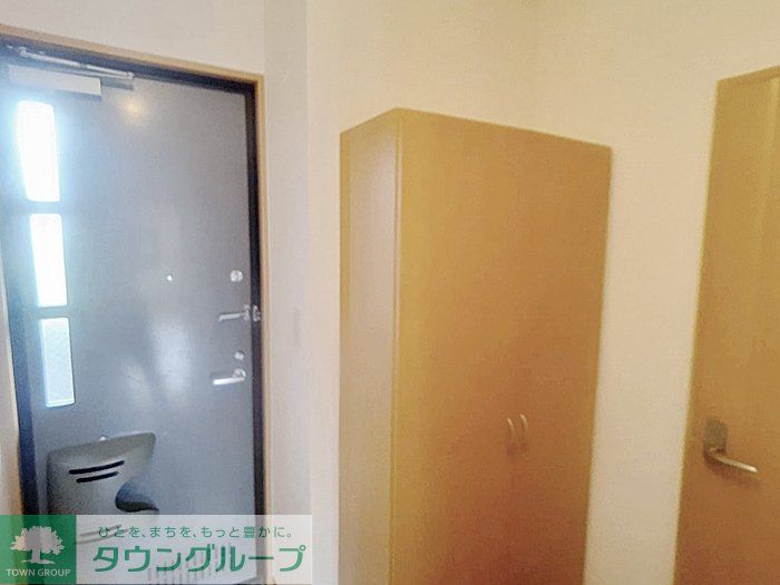 玄関　お問合せはタウンハウジングまで！※現地待合わせ相談可能