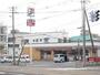 コンビニ　セブンイレブン函館競馬場前店（コンビニ）まで977m