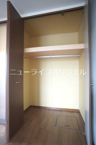 収納　天井高を活かしたハンガーパイプ付きクローゼット☆