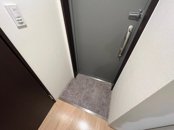 玄関　※別部屋の写真です