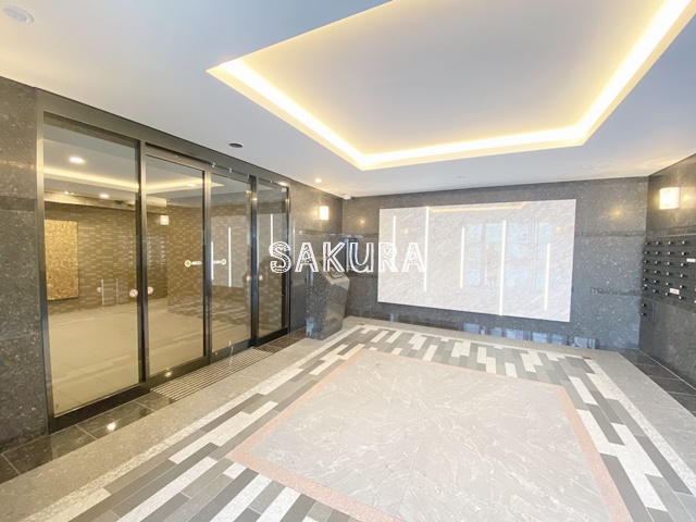 エントランス　お洒落な建物デザイン♪