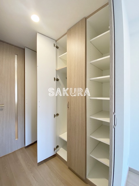 収納　お荷物の多い方でも安心のクローゼット付き♪