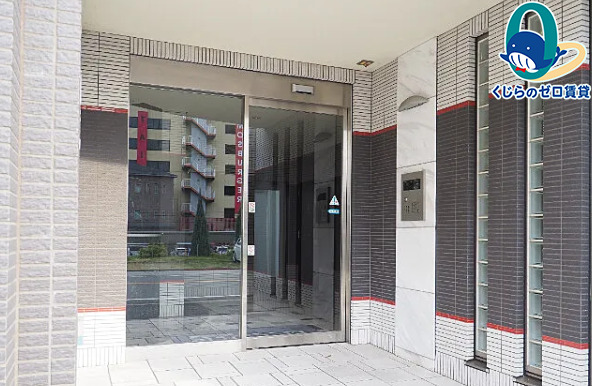 エントランス　名古屋で一番初期費用の安い賃貸専門の不動産会社です(^^)