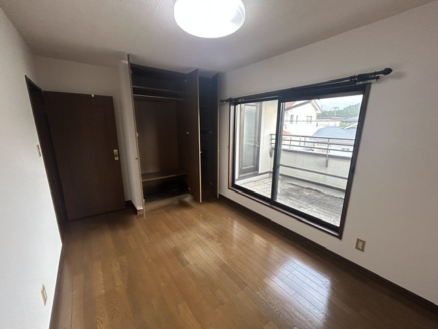 その他設備　２階洋室５．６帖