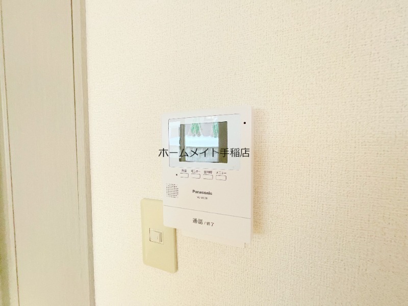 セキュリティ　モニター付きインターホン♪