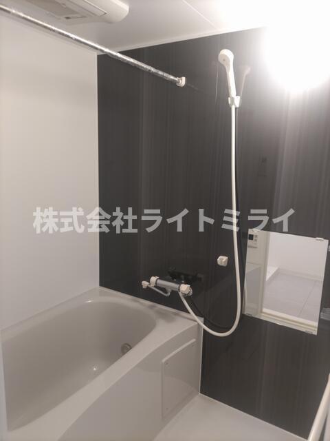 バス・シャワールーム　?
