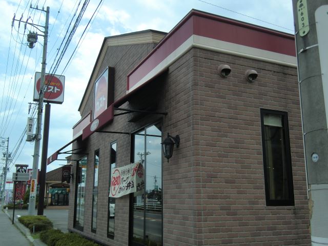 飲食店　ガスト梓川店（飲食店）まで890m