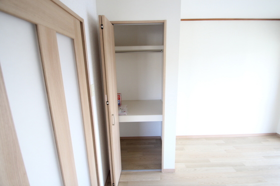 収納　※別部屋の写真です