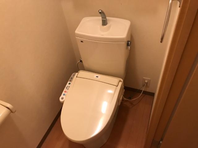 トイレ　シャワー付トイレ