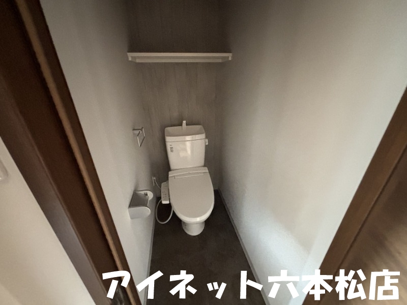 トイレ　清潔感のある空間です。