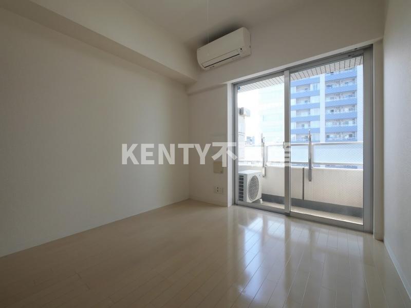 その他部屋・スペース　広くて明るい寝室