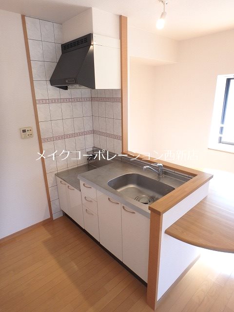 キッチン　※同建物内別部屋参考写真