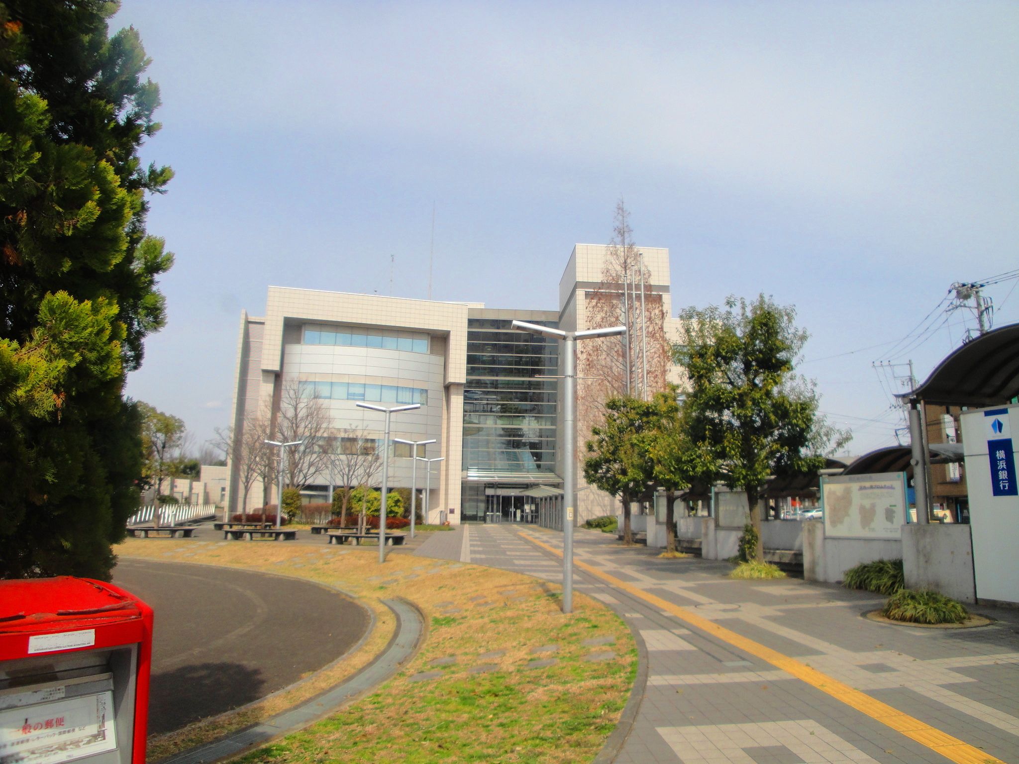 役所　横浜市泉区役所（役所）まで773m