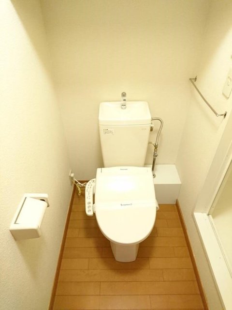 トイレ　同タイプ部屋