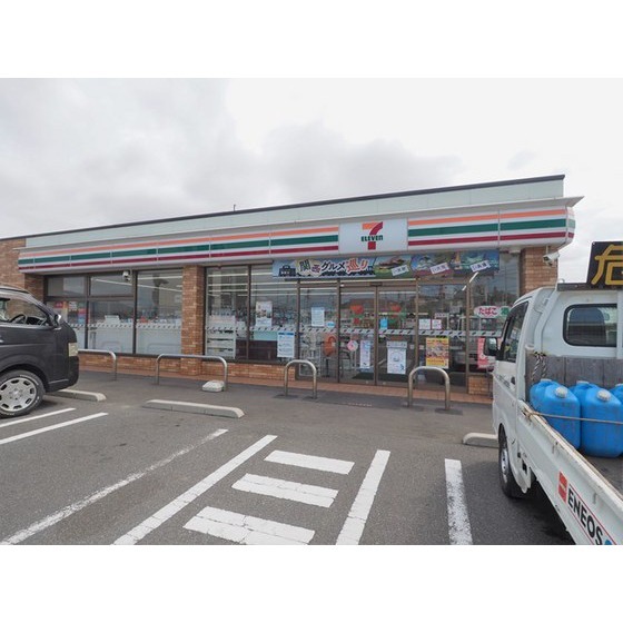 コンビニ　セブンイレブン下関稗田西町店（コンビニ）まで522m