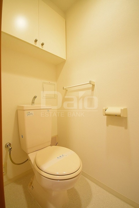 トイレ　※写真は同タイプ別部屋です