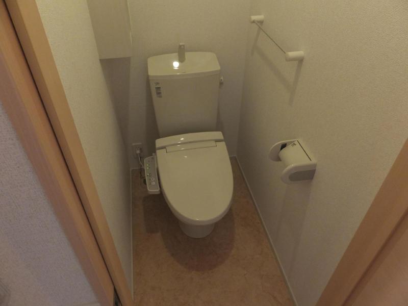 ティータウン レガーロEのトイレ写真