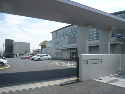中学校　蟹江町立蟹江中学校（中学校）まで582m