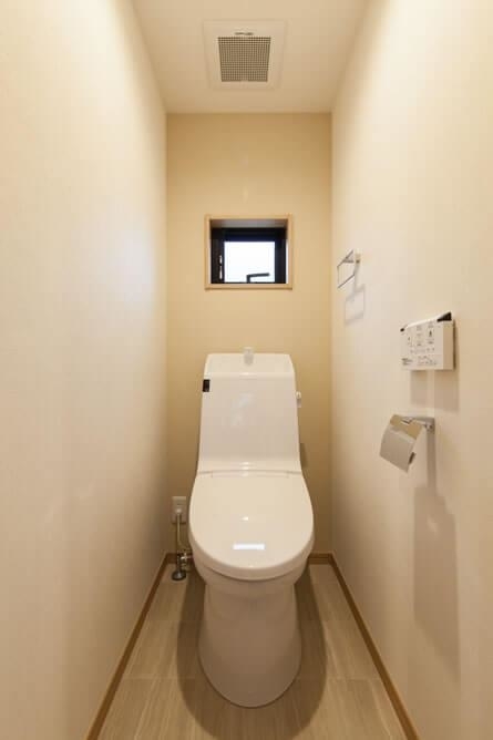 トイレ　トイレもきれいです