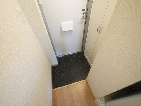 玄関　収納もある玄関です