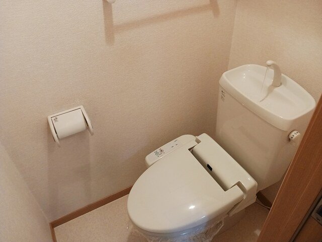 トイレ　コンパクトで使いやすいトイレです
