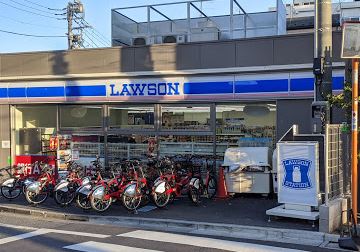 コンビニ　ローソン神楽坂駅北店（コンビニ）まで152m