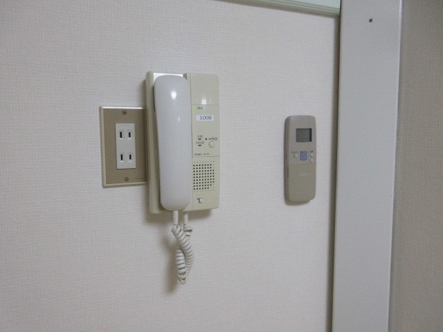 セキュリティ　オートロック付きインターホンです。