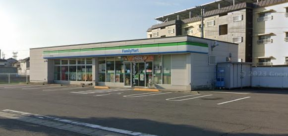 コンビニ　ファミリーマート 木太町八区店（コンビニ）まで278m