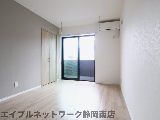居室・リビング　おしゃれな居間です