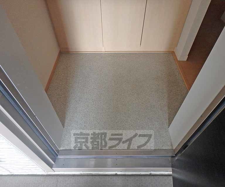 玄関　玄関です。