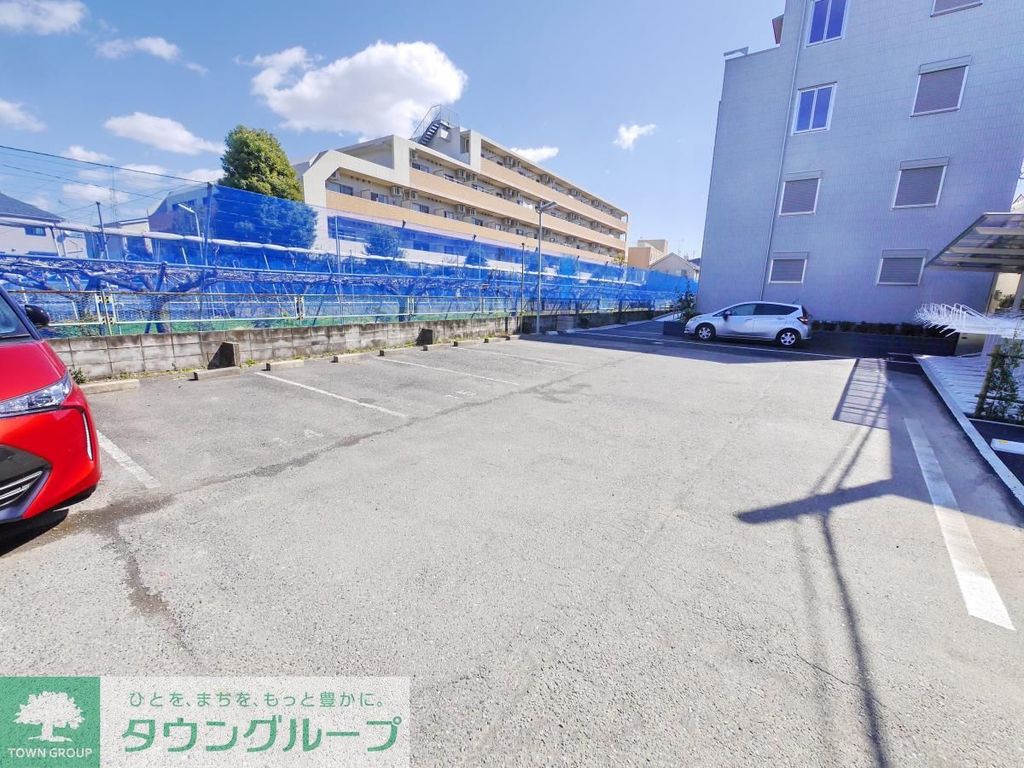 駐車場　駐車場