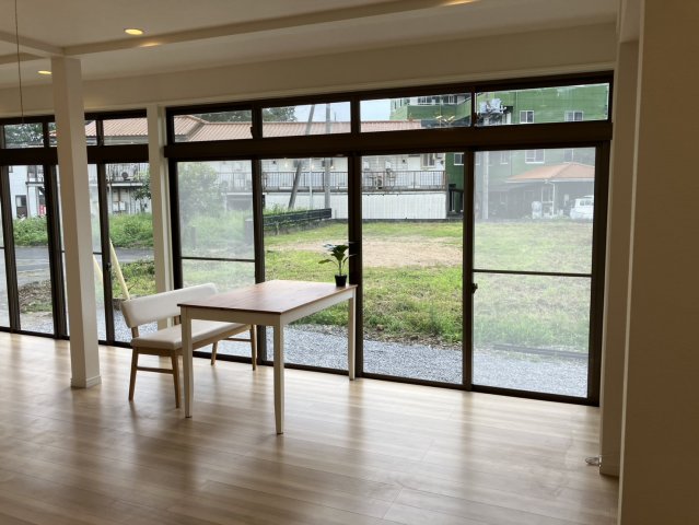 眺望　お庭がみえます