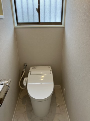 トイレ　落ち着いたトイレです